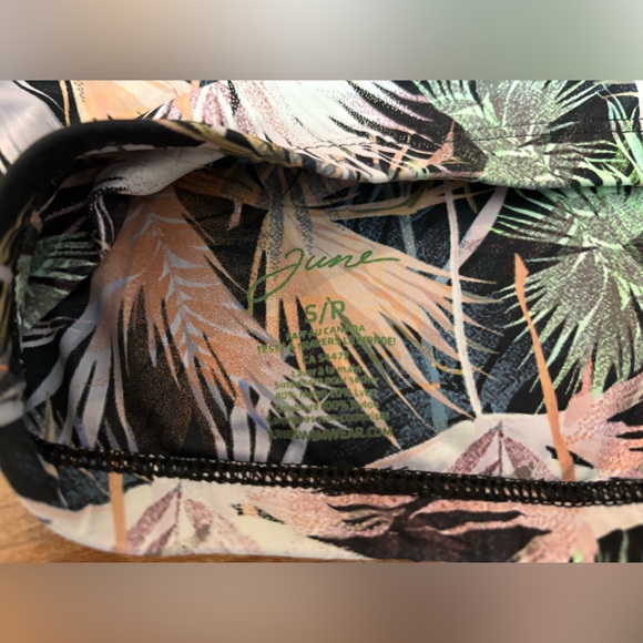 JUNE SWIMWEAR Tropical Off Shoulder Top and Cheeky Black Bikini Bottoms - Picture 5 of 12